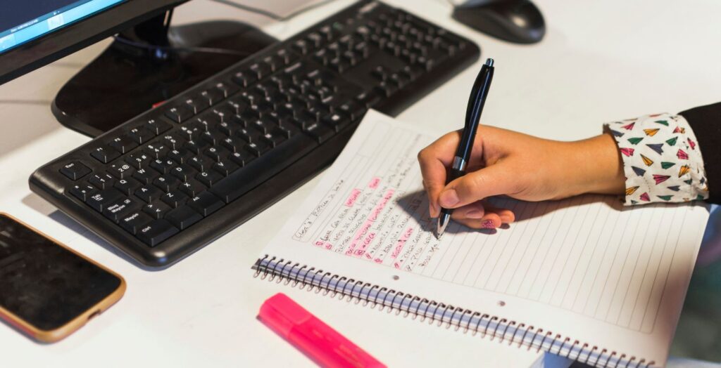 how to Earn Dollars in India